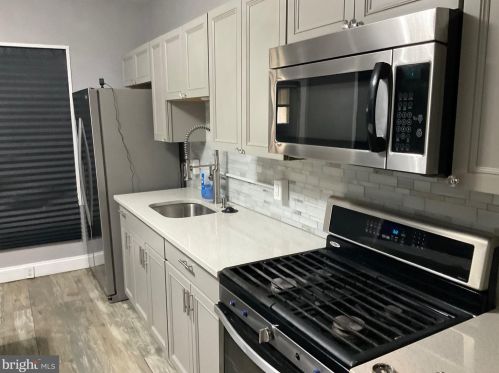 1716 Cope St, Camden, NJ 08104-3522