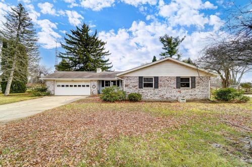 3300 Old Clifton Rd, Springfield, OH 45502-9457