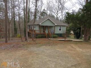192 Andrews Dr, Lavonia, GA 30553-1131