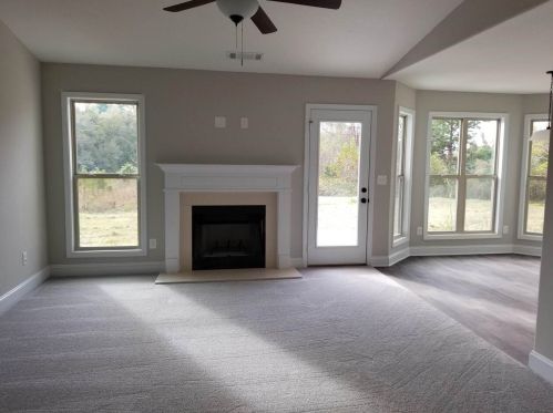 2946 Mount Hebron Rd, Hartwell, GA 30643-2618