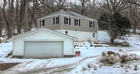 4242 Willit St, Omaha, NE 68112-1659