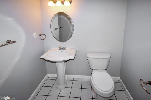 2808 Schubert Dr, Silver Spring MD 20904-6881 exterior