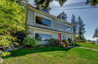 14011 Puget Sound Blvd, Edmonds, WA 98026-3526