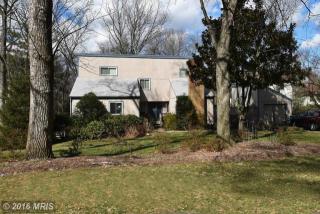 1902 Memory Ct, Vienna, VA 22182-3327