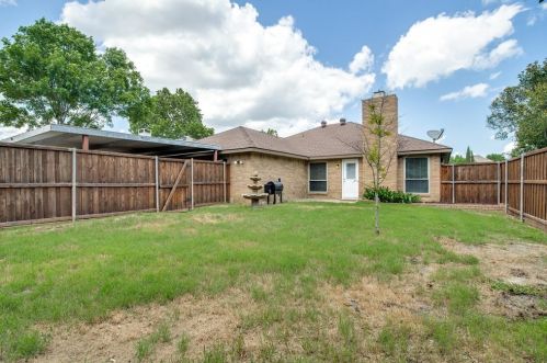 5213 Turtle Cv Rd, Garland TX 75044-4911 exterior