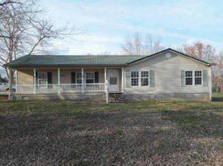 8469 Mulberry Rd, Baxter, TN 38544-4826