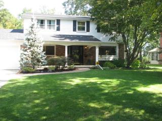 6108 Holly Valley Dr, Toledo, OH 43612-4511