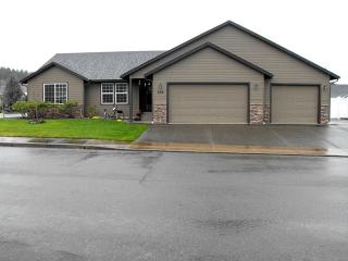 329 Ashwood St, Sutherlin, OR 97479-9901