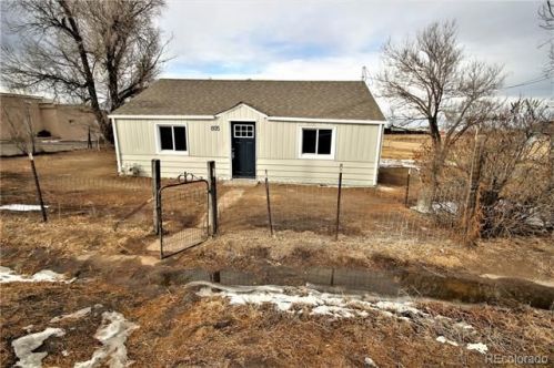 805 Main St, Hudson, CO 80642-5006