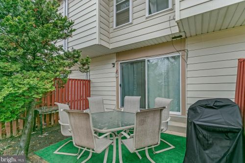 11273 Columbia Pike, Silver Spring MD 20901-4530 exterior