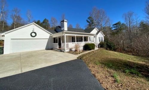 162 Stoneridge Dr, Dahlonega, GA 30533-6572