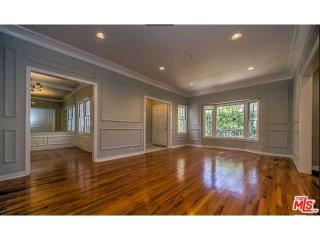 1204 Havenhurst Dr, Los Angeles CA  90046-4911 exterior