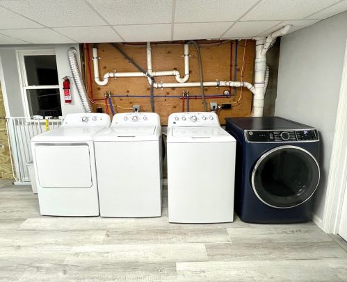 87 Whittlesey Ave, Wallingford CT  06492-3654 exterior