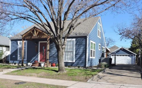 2521 Wayside Ave, Fort Worth TX  76110-2244 exterior