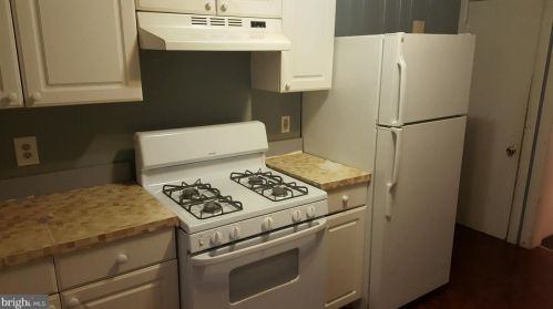 30 Woodland St, Trenton NJ 08610-6147 exterior