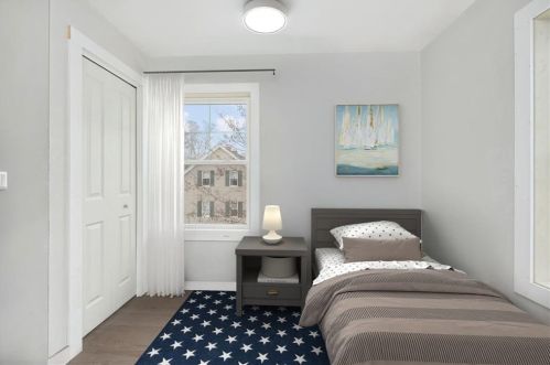 13 Nobert St, Warren, RI 02885-2511