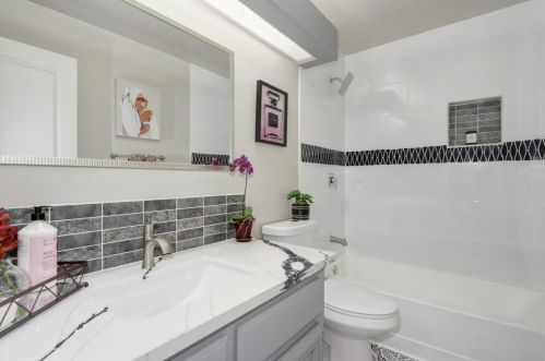 8539 Sun Sprite Ct, Elk Grove CA  95624-3809 exterior