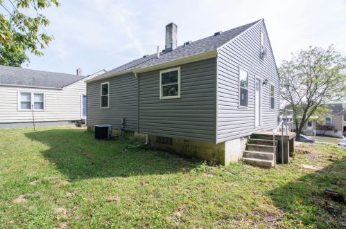 5218 Charloe St, Cincinnati OH  45227-1034 exterior