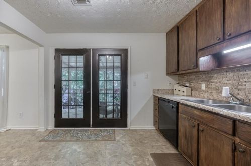 359 Saddle Trl, Jefferson GA  30549-4490 exterior