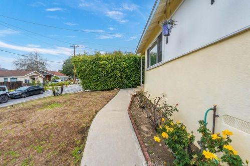 3637 1st Ave, Glendale CA  91214-2429 exterior