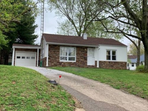 20 Poplar St, Albion, IL 62806-1241
