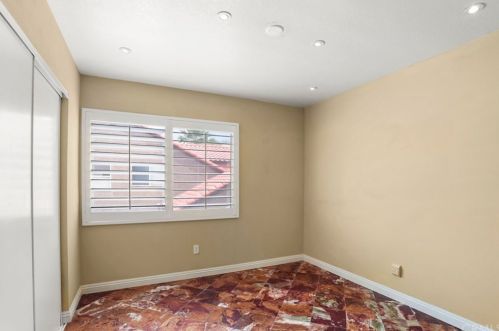 8623 Mesa Oak Dr, Riverside CA  92508-3123 exterior