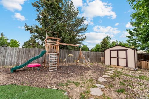 3281 Evanston St, Aurora CO 80014-3920 exterior