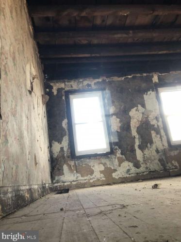 704 42 St, Philadelphia PA 19104-4442 exterior