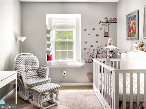 10383 Green Holly Ter, Silver Spring MD 20902-5803 exterior