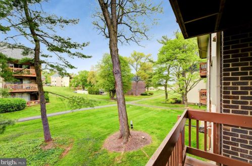 5537 Green Mountain Cir, Columbia MD  21044-2452 exterior