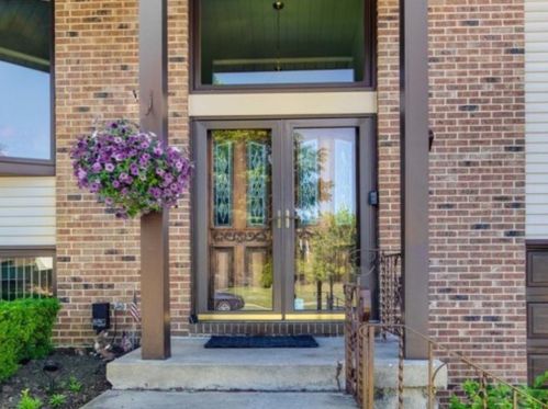 1445 Kathleen Way, Elk Grove Vlg, IL 60007-3164