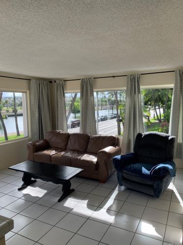 2547 Ala Wai Blvd, Honolulu, HI 96815-3457