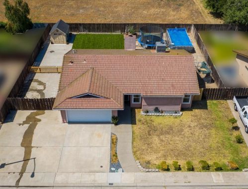 147 Birchwood St, Manteca, CA 95336-2854
