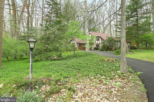 3109 Markle Rd, York, PA 17408-7104