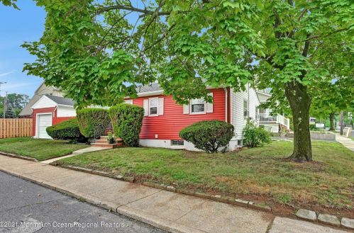 320 Bridge Ave, Tinton Falls, NJ 07701-1446