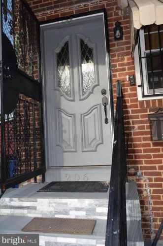 206 36th St, Camden, NJ 08105-3030