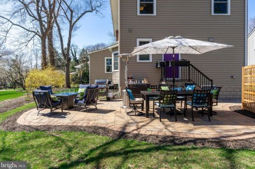 658 Greenman Rd, Haddonfield NJ 08033-2720 exterior