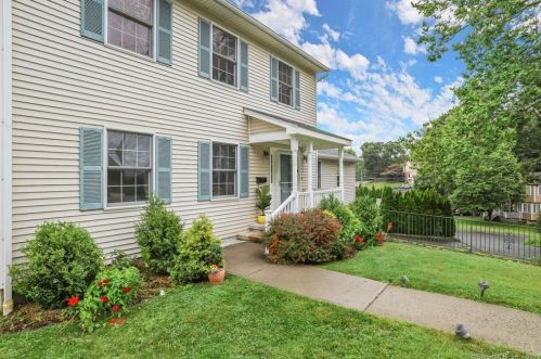 51 Willow St, Norwalk, CT 06851-5831