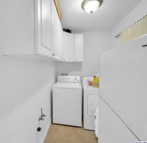 809 Lomita Ave, Glendale CA  91205-1617 exterior