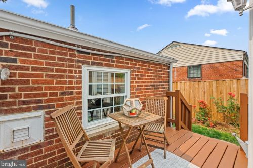 2419 Dennis Ave, Silver Spring MD 20901-2162 exterior