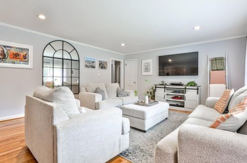1422 Lively Ridge Rd, Atlanta GA  30329-3710 exterior