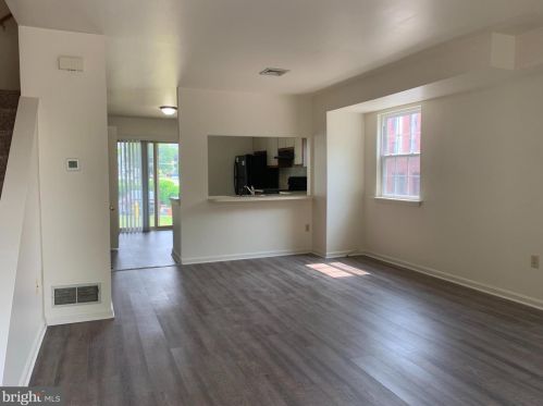 517 Calder St, Harrisburg PA  17102-1600 exterior