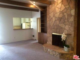 3115 Castle Heights Ave, Los Angeles, CA 90034-2706
