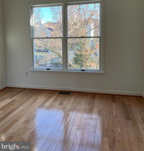 12 Wilkinson Way, Princeton NJ  08540-7362 exterior