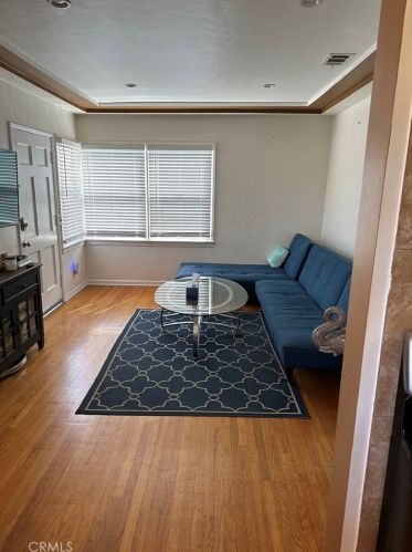 200 Palmer Ave, Glendale CA  91204-2407 exterior