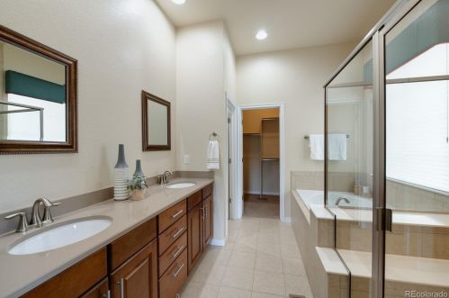 6747 Phillips Pl, Englewood CO 80112-3350 exterior