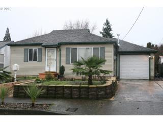 8504 Multnomah St, Portland, OR 97220-5726