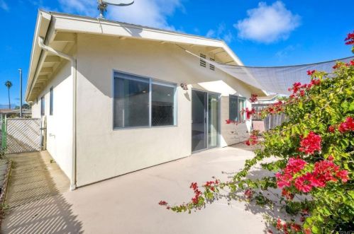 3547 Mira Pacific Dr, Oceanside CA  92056-3933 exterior
