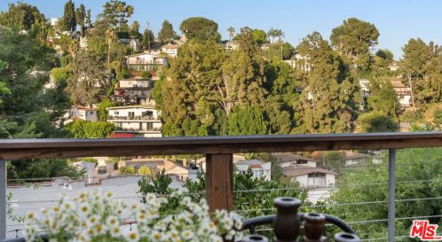 1520 Columbia Dr, Glendale CA  91205-3508 exterior