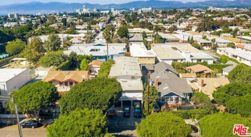 423 Ashland Ave, Santa Monica, CA 90405-4348